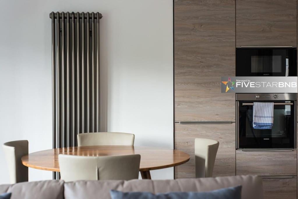 Cool Urban Apartment With Stunning Castle Views Edinburgh Dış mekan fotoğraf