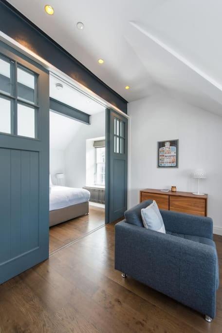 Cool Urban Apartment With Stunning Castle Views Edinburgh Dış mekan fotoğraf