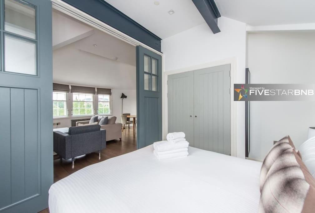 Cool Urban Apartment With Stunning Castle Views Edinburgh Dış mekan fotoğraf