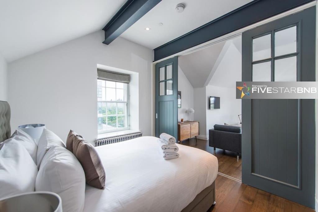 Cool Urban Apartment With Stunning Castle Views Edinburgh Dış mekan fotoğraf